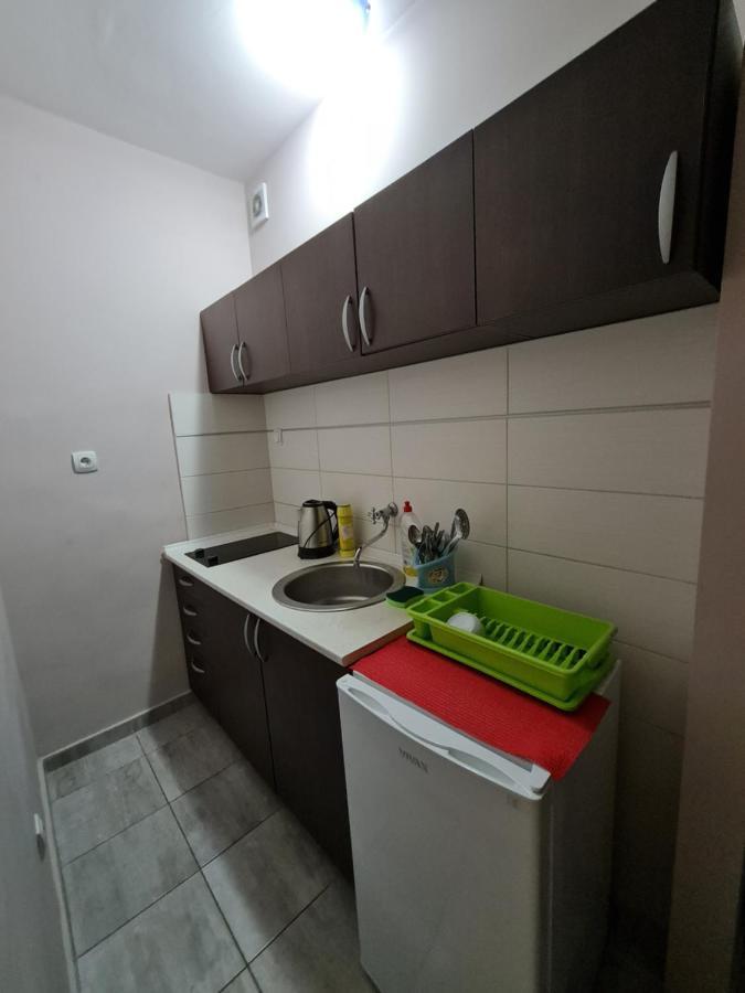 בודווה Hibiscus Guest House מראה חיצוני תמונה