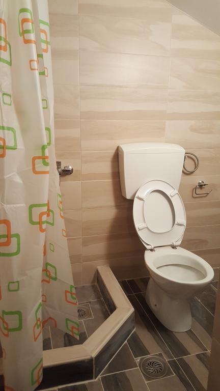 בודווה Hibiscus Guest House מראה חיצוני תמונה